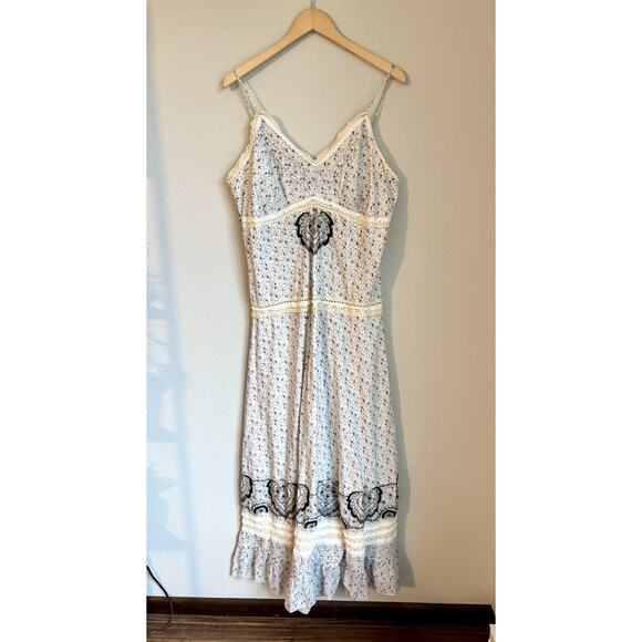 Johnny Was Dresses & Skirts - JOHNNY WAS Embroidered Sleeveless Maxi Dress Straps Boho Beauty Sz 12